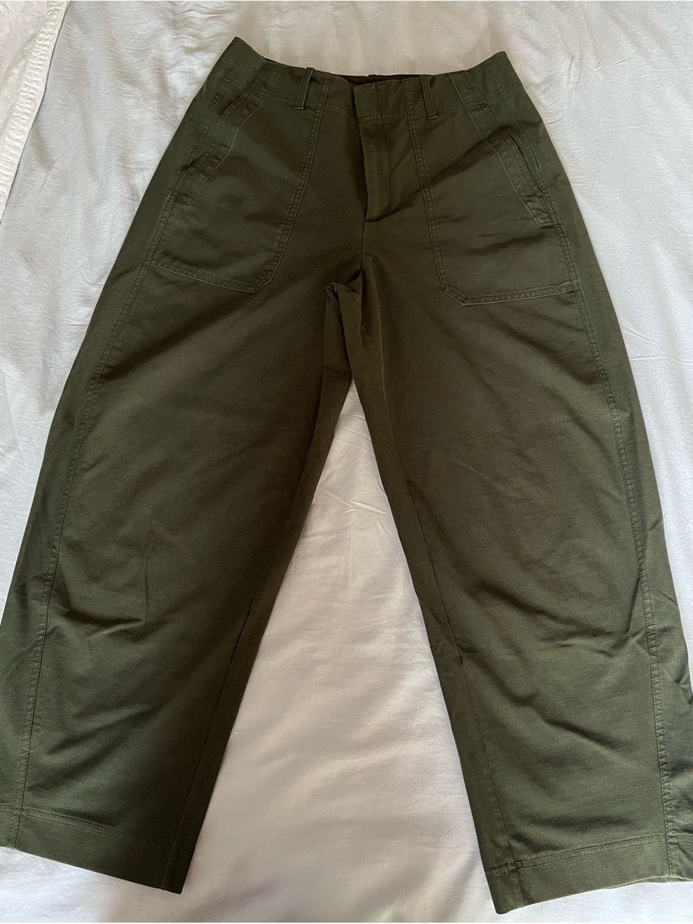 Athleta Olive Green Skyline Barrel Pants SZ 14